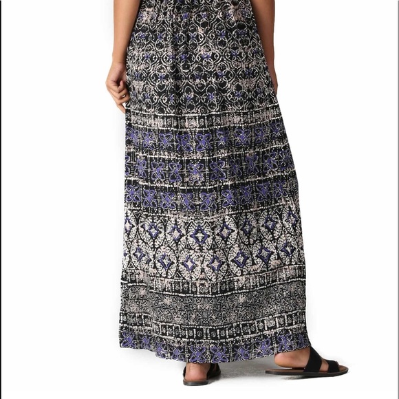 Angie V-Neck Sleeveless Maxi Dress Women’s Medium Navy/Beige - Picture 4 of 14